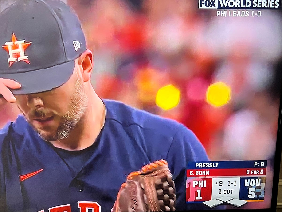 The Golden Touch King Tuck and his Royal Astros Superfans The Buzz